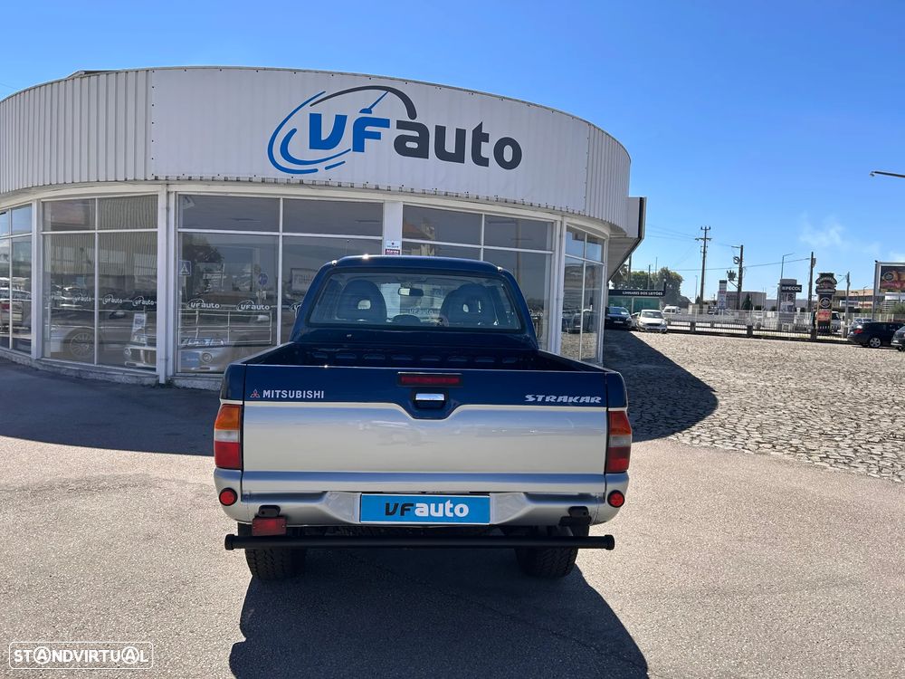 Mitsubishi L200 2.5 TD Club Strakar - 9