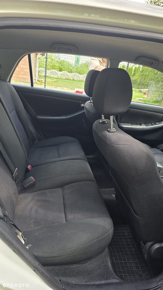 Toyota Corolla 1.6 VVT-i Edition - 10