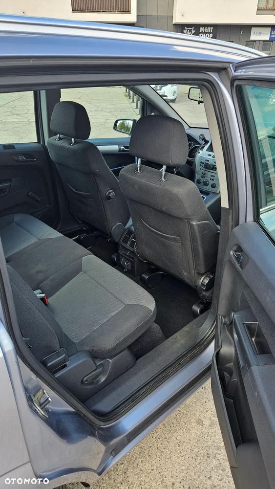 Opel Zafira 1.6 Enjoy - 28