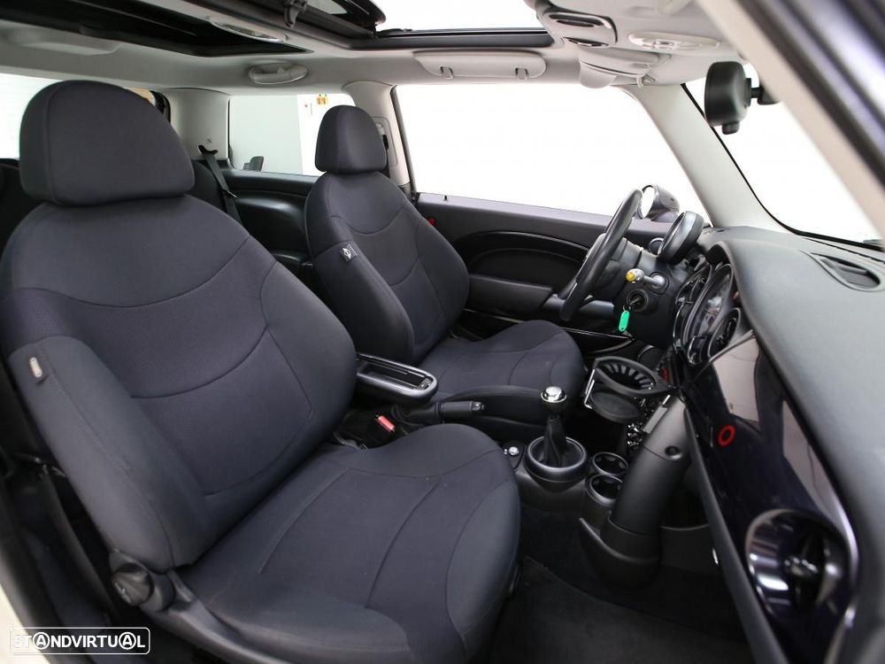 MINI 3 Portas One 1.4 D - 9