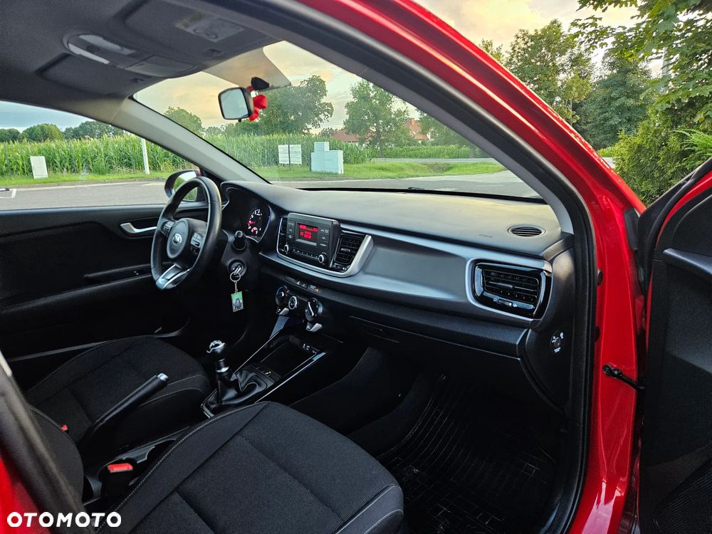 Kia Rio 1.2 Attract - 31