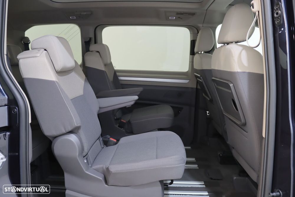 VW Multivan 2.0 TDI Life DSG - 6