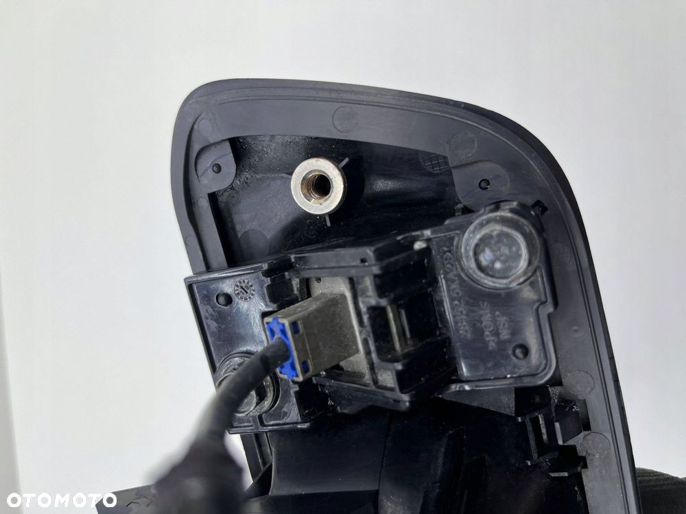 MERCEDES X470 PRZYCISK KLAPY KAMERA COFANIA KOMPLET A0009050906 - 6