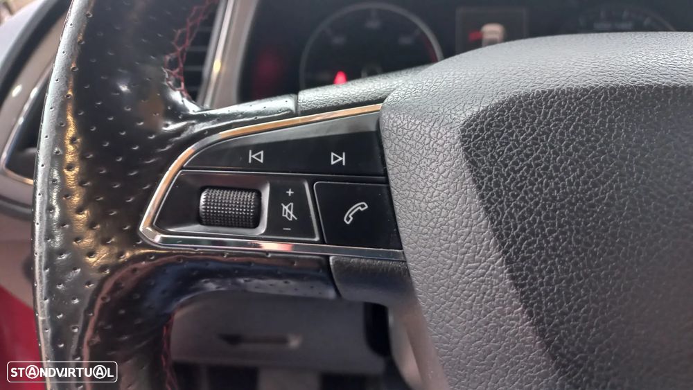 SEAT Leon 2.0 TDI DPF FR - 14