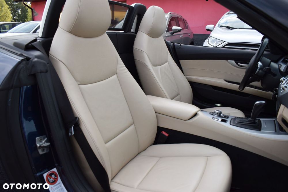 BMW Z4 sDrive23i - 12