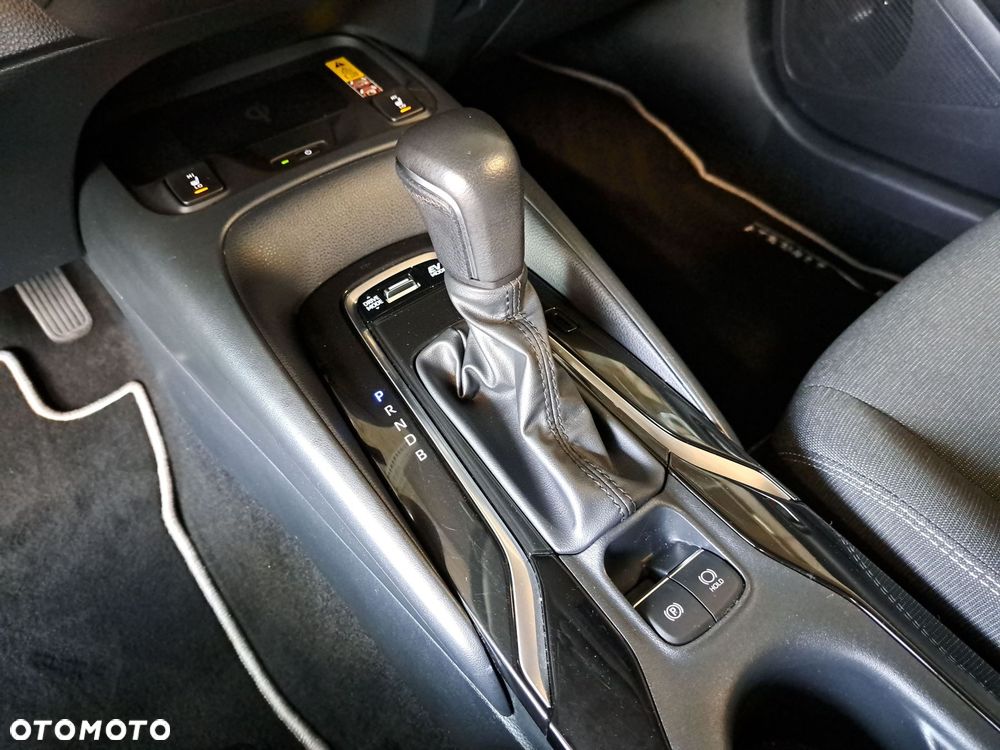Toyota Corolla 1.8 Hybrid Comfort - 28