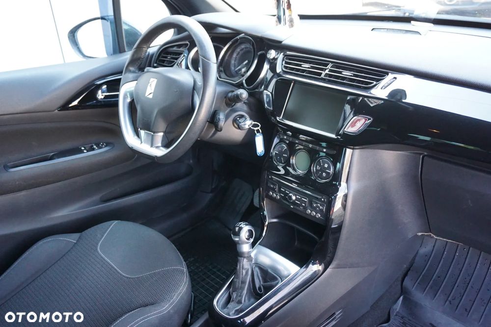 Citroën DS3 1.6 HDi SoChic - 14
