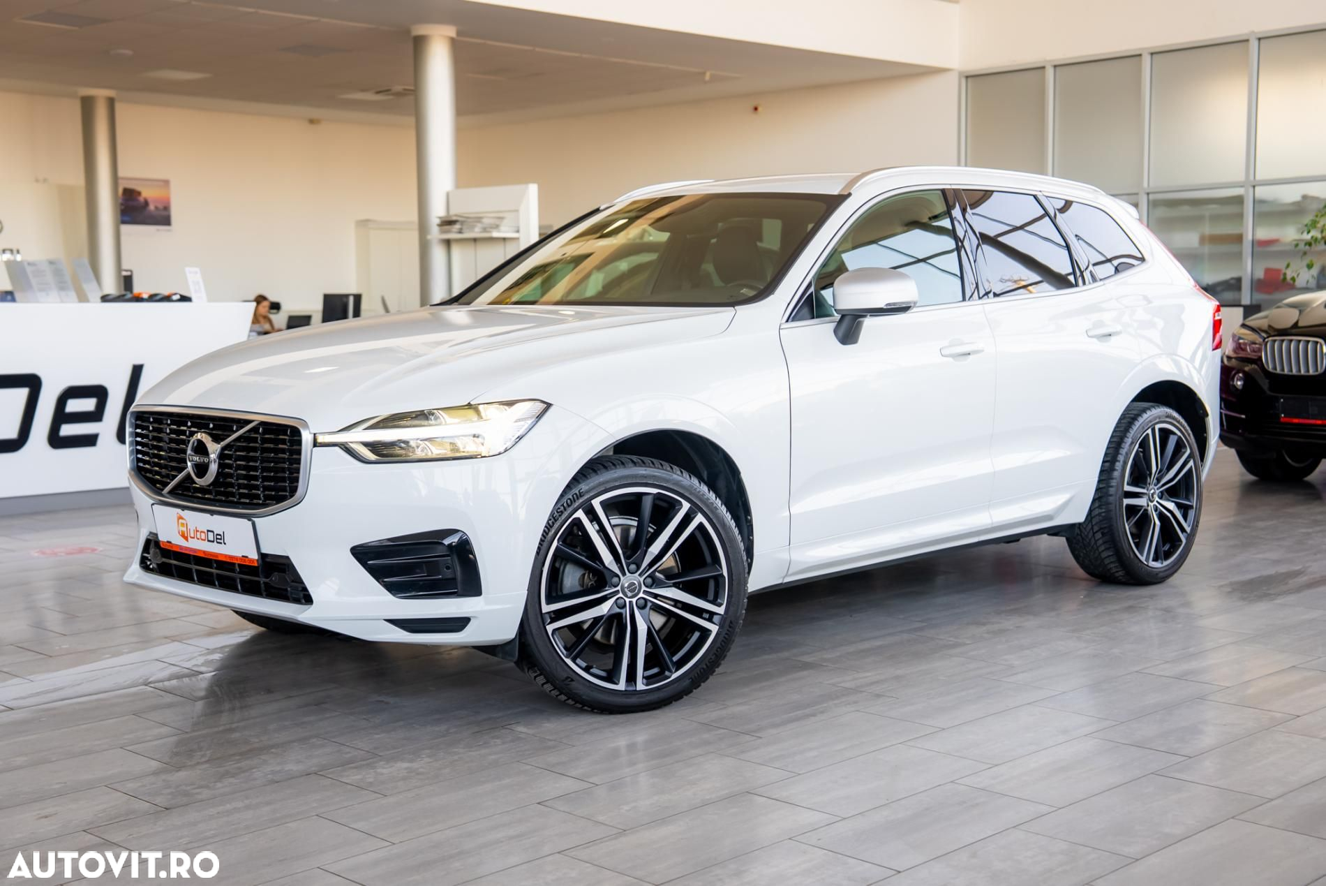 Volvo XC 60 D5 AWD R-Design - 2