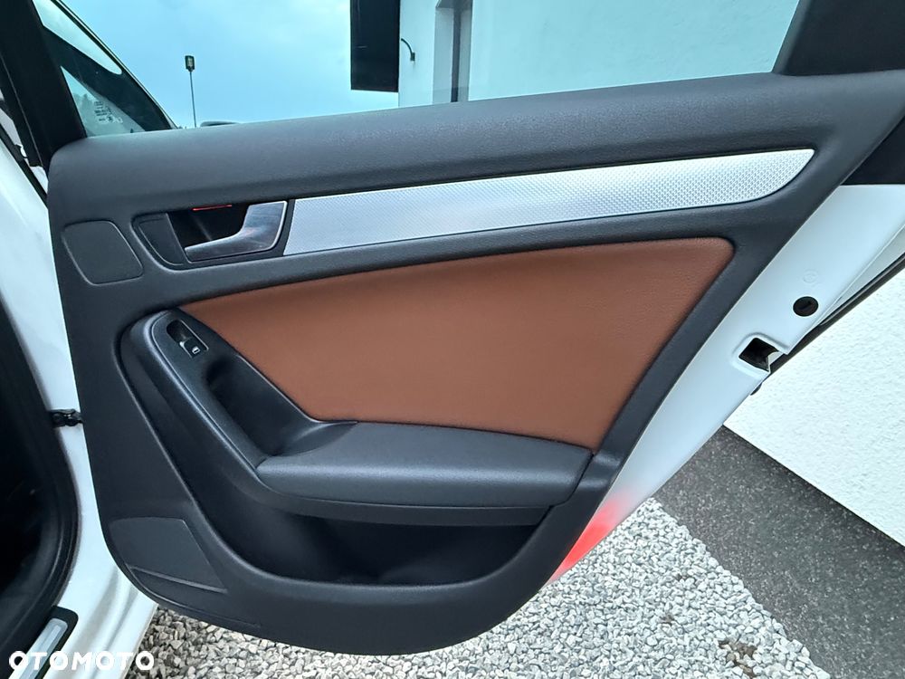 Audi A4 Avant 2.0 TDI Multitronic - 23