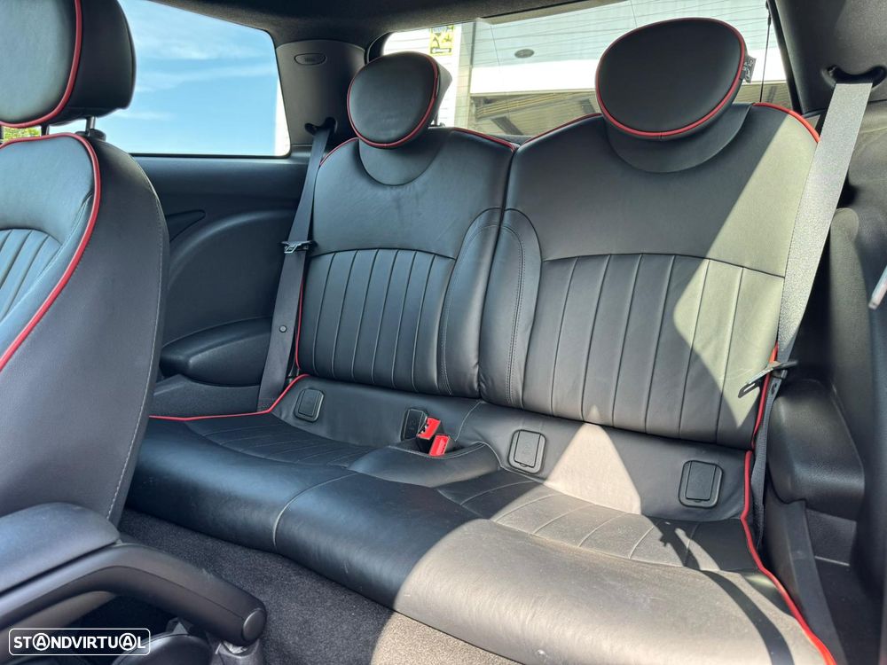 MINI 3 Portas John Cooper Works - 16