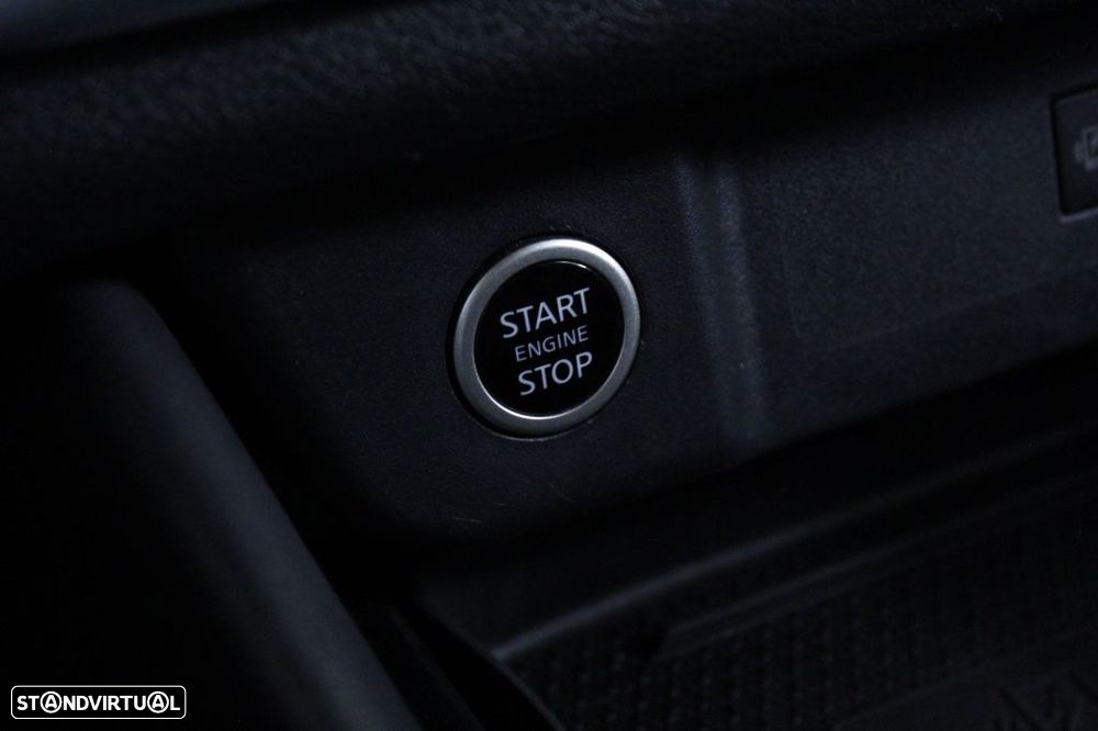 Nissan Qashqai 1.3 DIG-T N-Connecta LED - 30