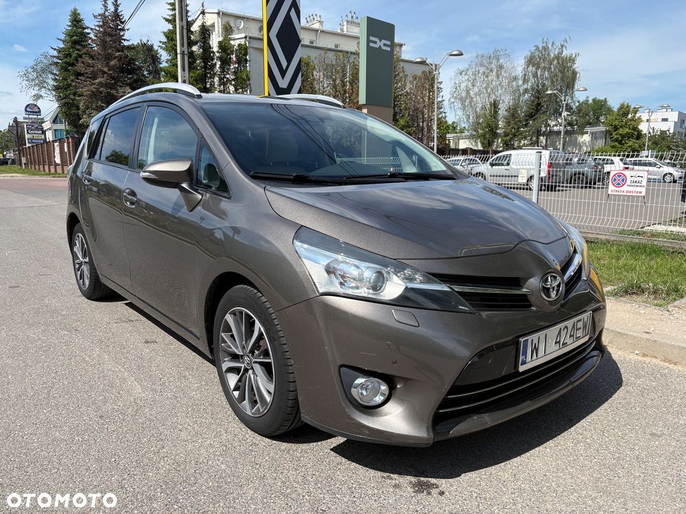 Toyota Verso 1.8 Prestige MS EU6 - 4