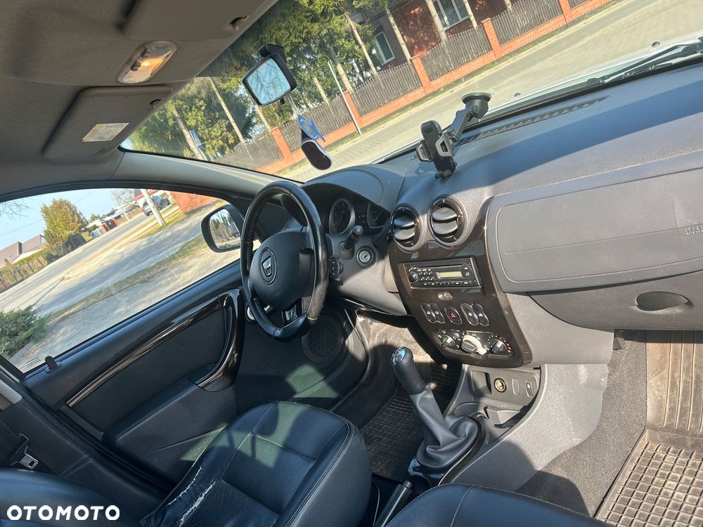 Dacia Duster 1.6 16V 4x2 Prestige - 9