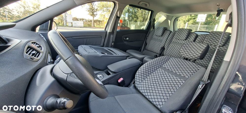 Renault Scenic 2.0 16V Privilege CVT - 16