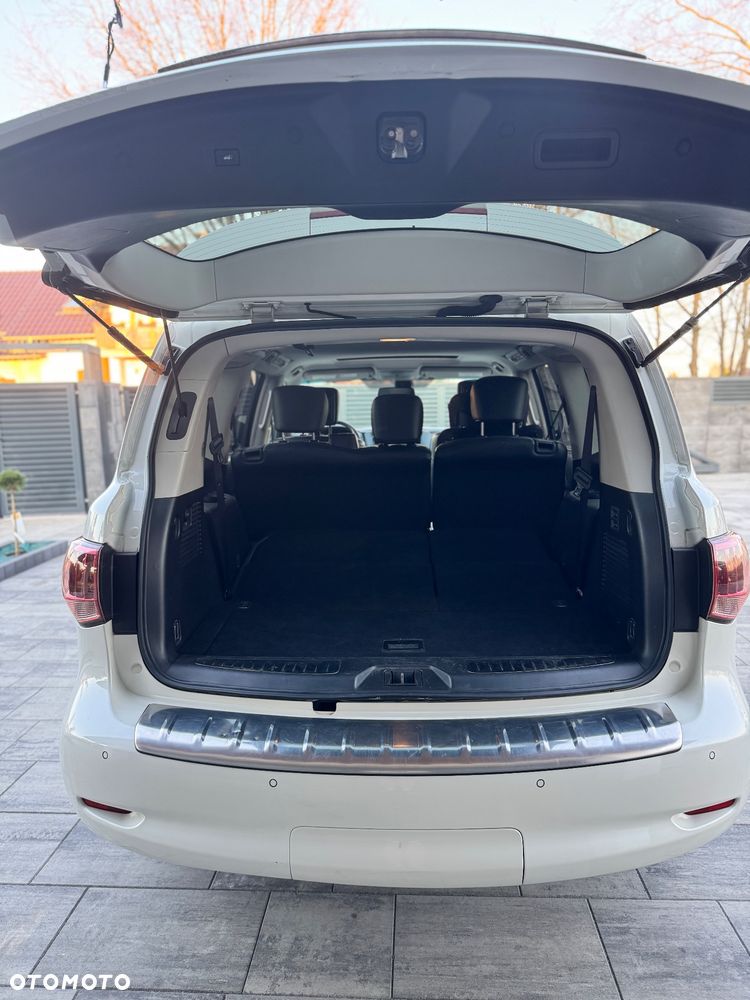 Infiniti QX80 - 10