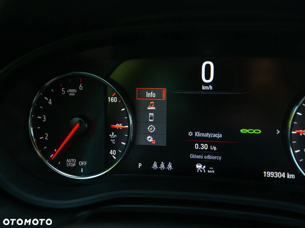 Opel Insignia 2.0 CDTI automatik Business Innovation - 26