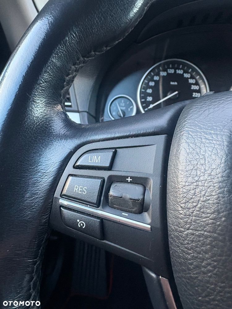 BMW Seria 5 520d xDrive Luxury Line - 24
