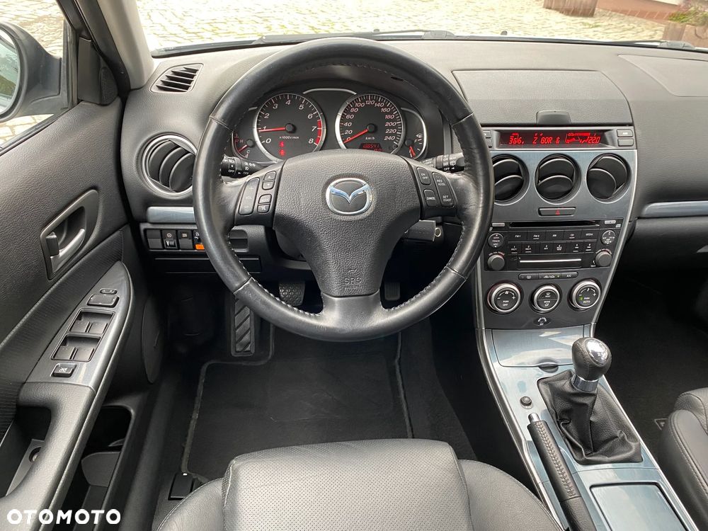 Mazda 6 Sport Kombi 2.3 Top - 21