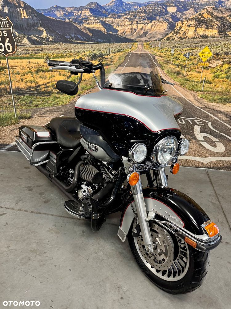 Harley-Davidson Touring Electra Glide - 3