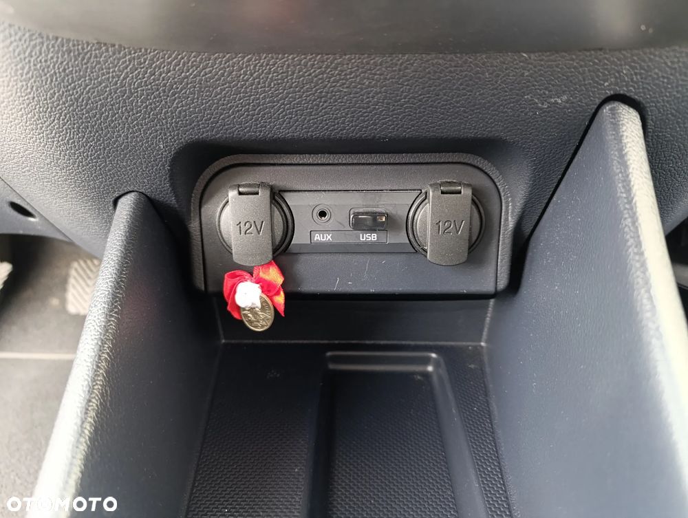 Kia Rio 1.2 L Business Line - 26