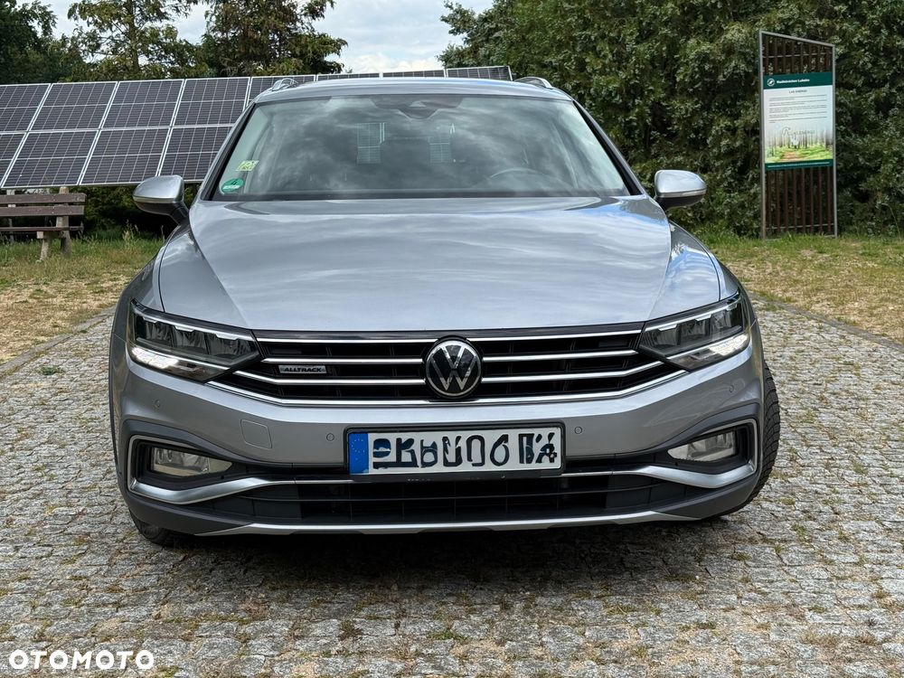 Volkswagen Passat Alltrack 2.0 TDI 4Mot DSG - 2