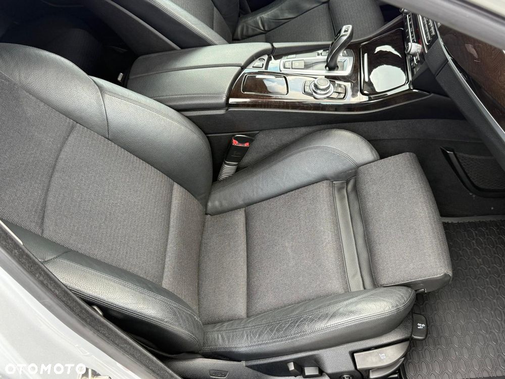 BMW Seria 5 520d - 27