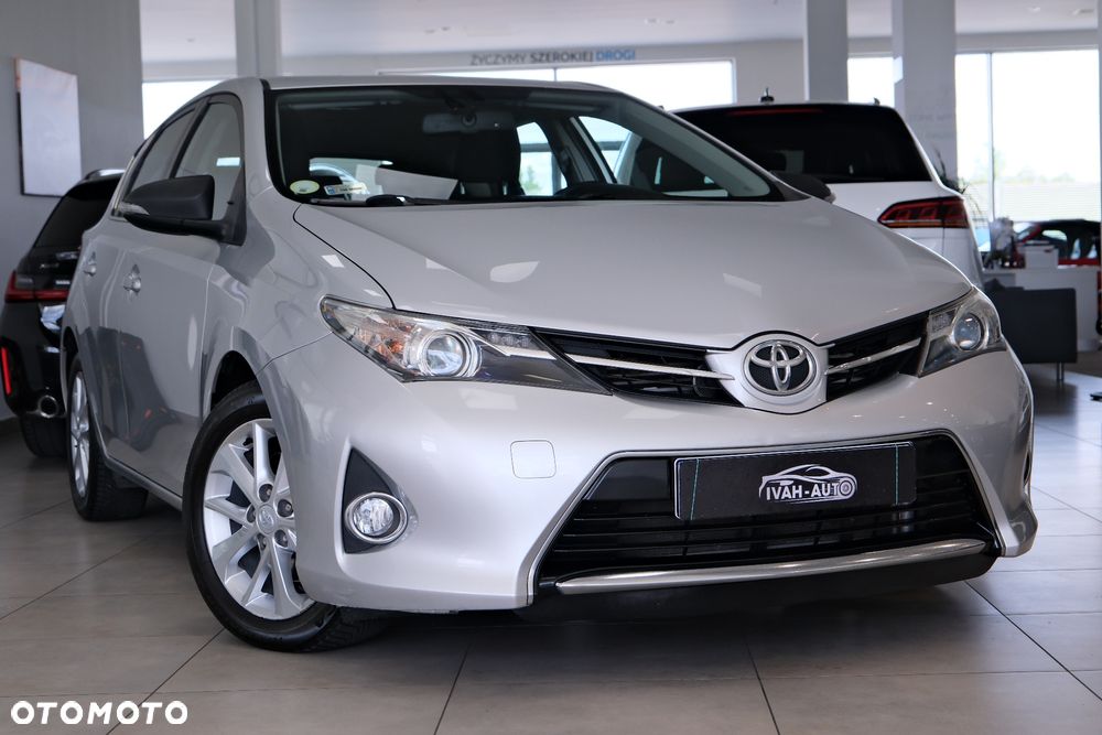 Toyota Auris - 1