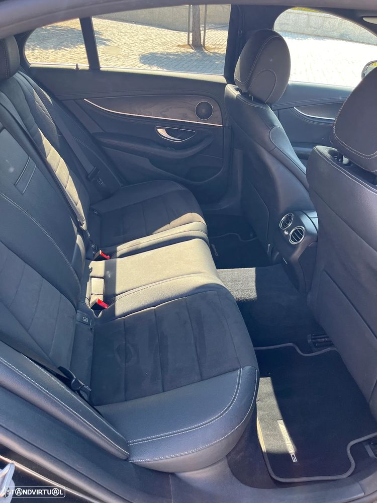 Mercedes-Benz E 300 de AMG Line - 14