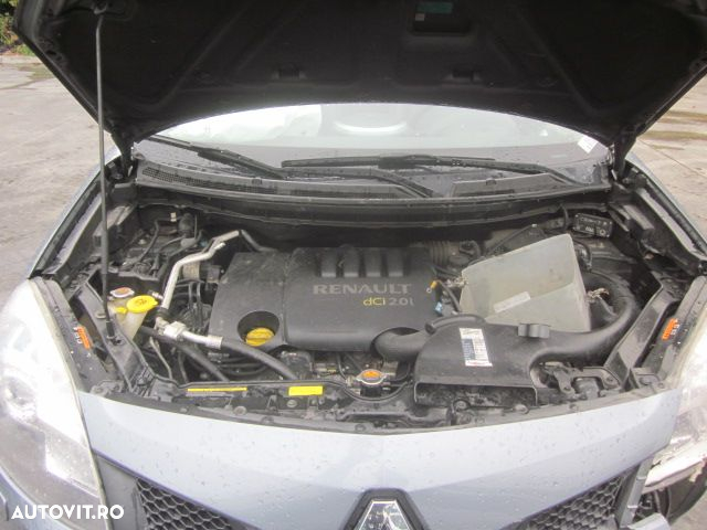 Dezmembrez RENAULT Koleos 2.0 D , AN 2009 , tip motor M9RC8 - 3
