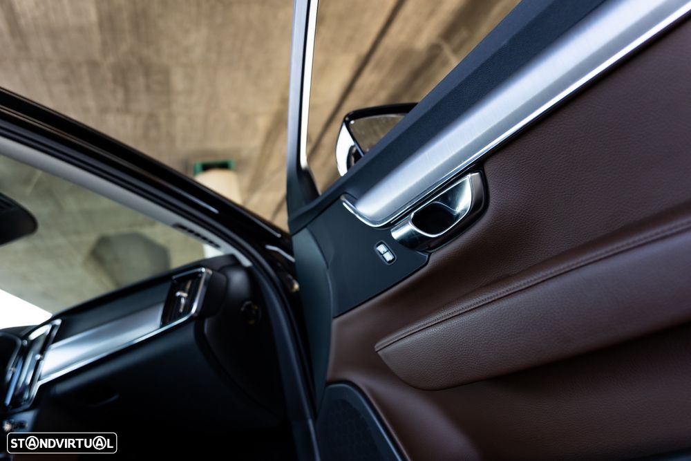Volvo V90 D4 AWD Geartronic - 17
