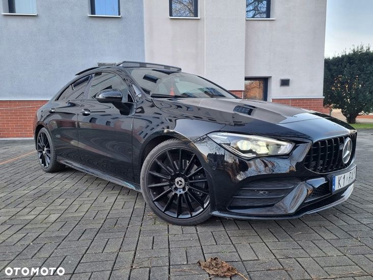 Mercedes-Benz CLA 220 4-Matic AMG Line 7G-DCT - 2