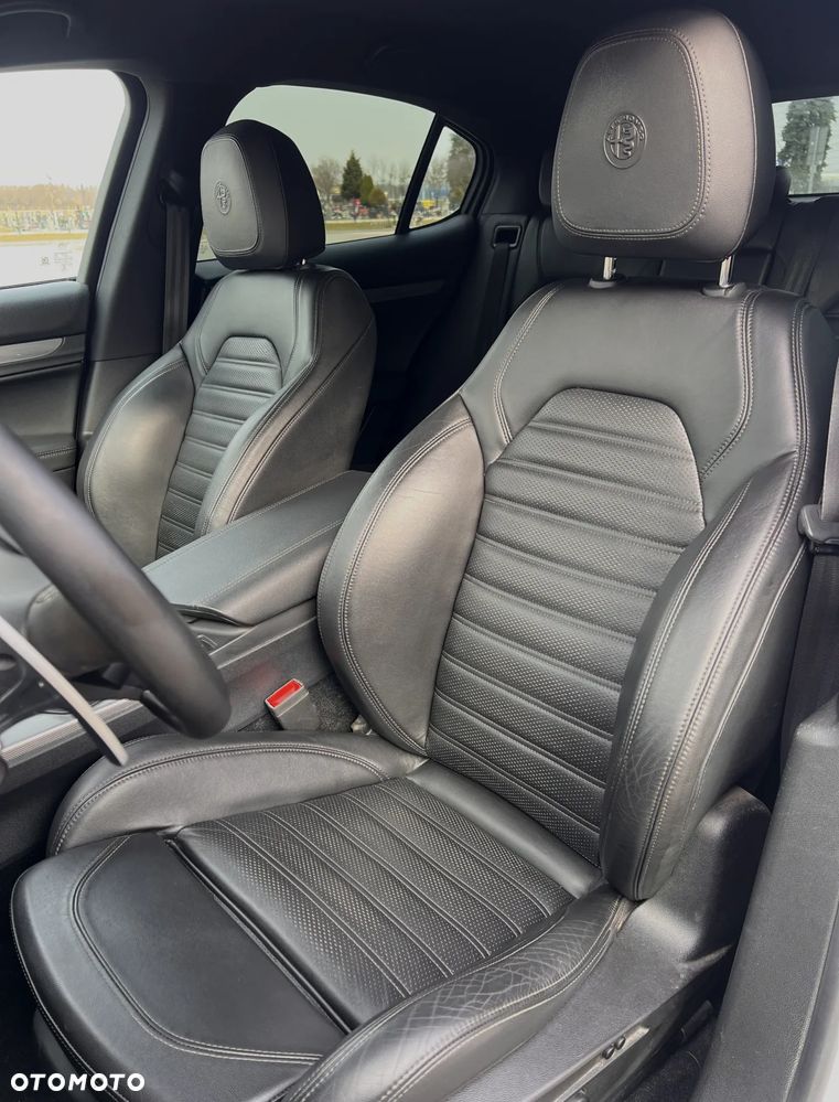 Alfa Romeo Stelvio 2.0 Turbo 16V AT8-Q4 Super - 13