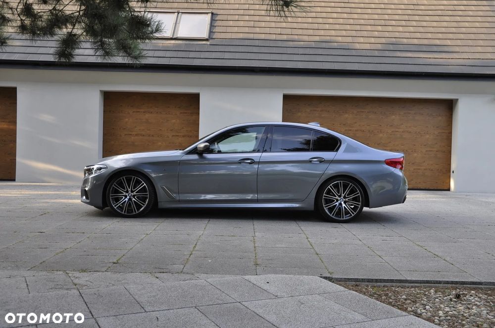 BMW Seria 5 M550i xDrive sport - 6