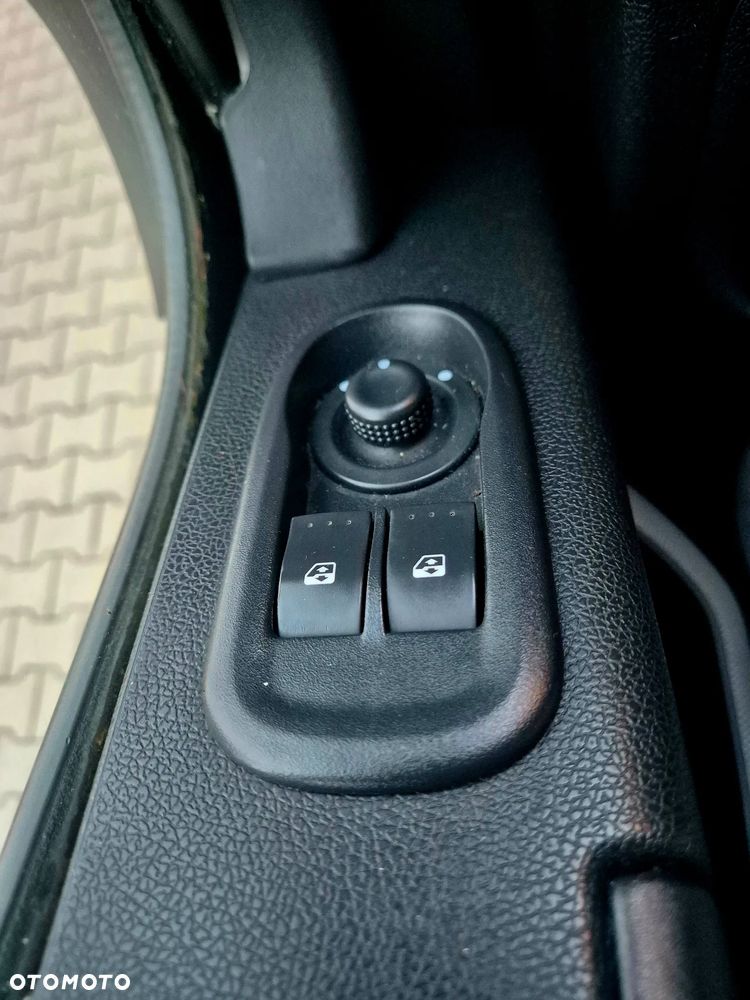 Renault Master - 25