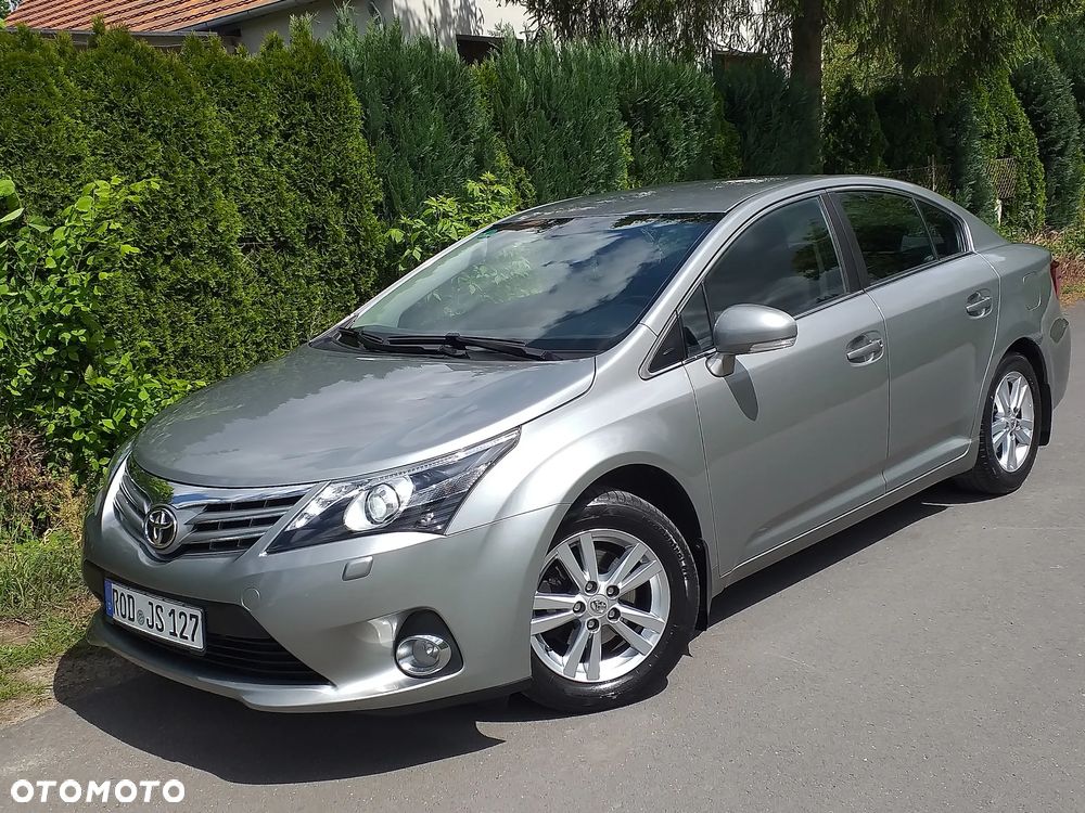 Toyota Avensis 1.8 Sol plus NAVI - 3