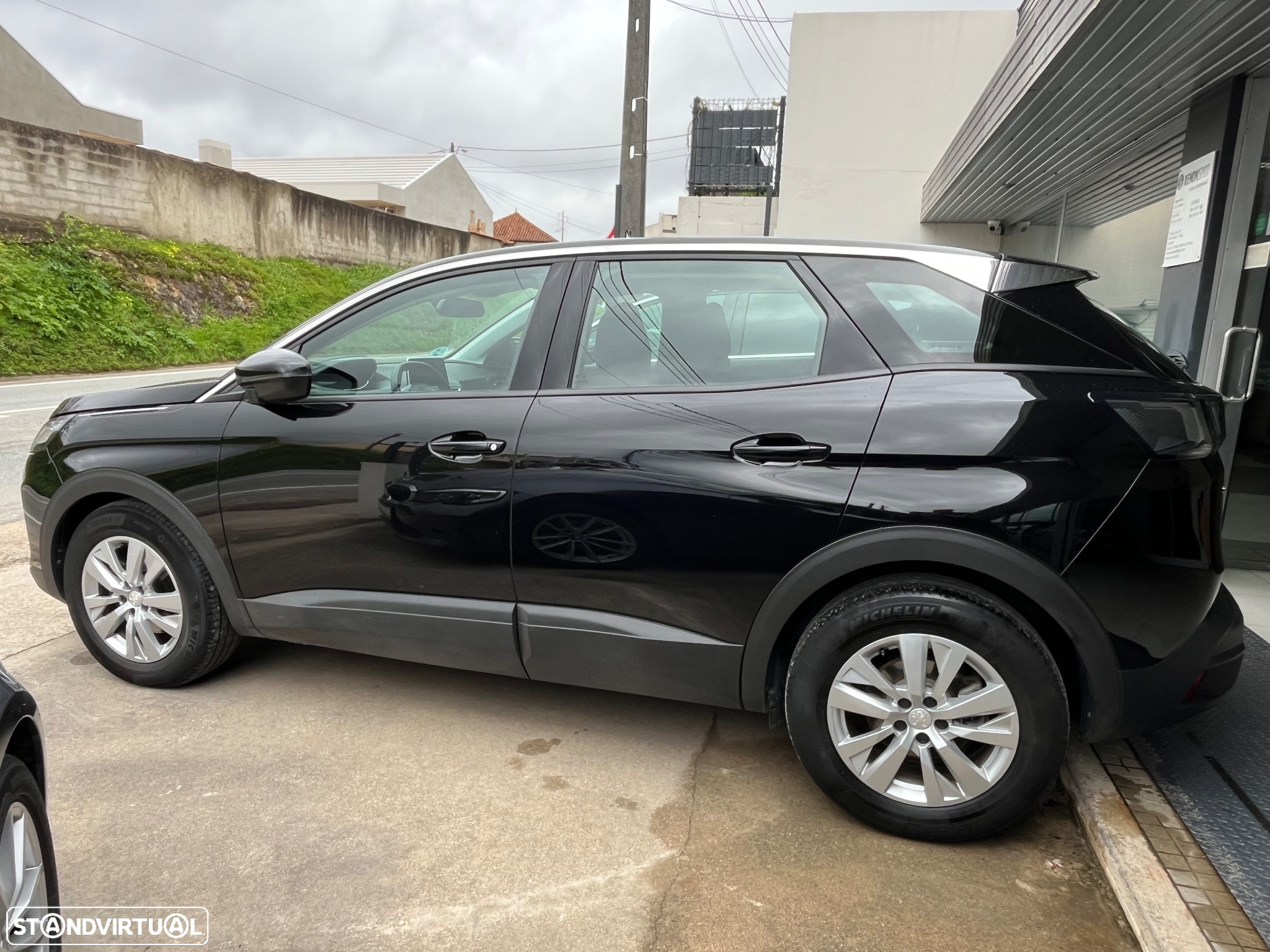 Peugeot 3008 1.2 PureTech Active Pack - 4