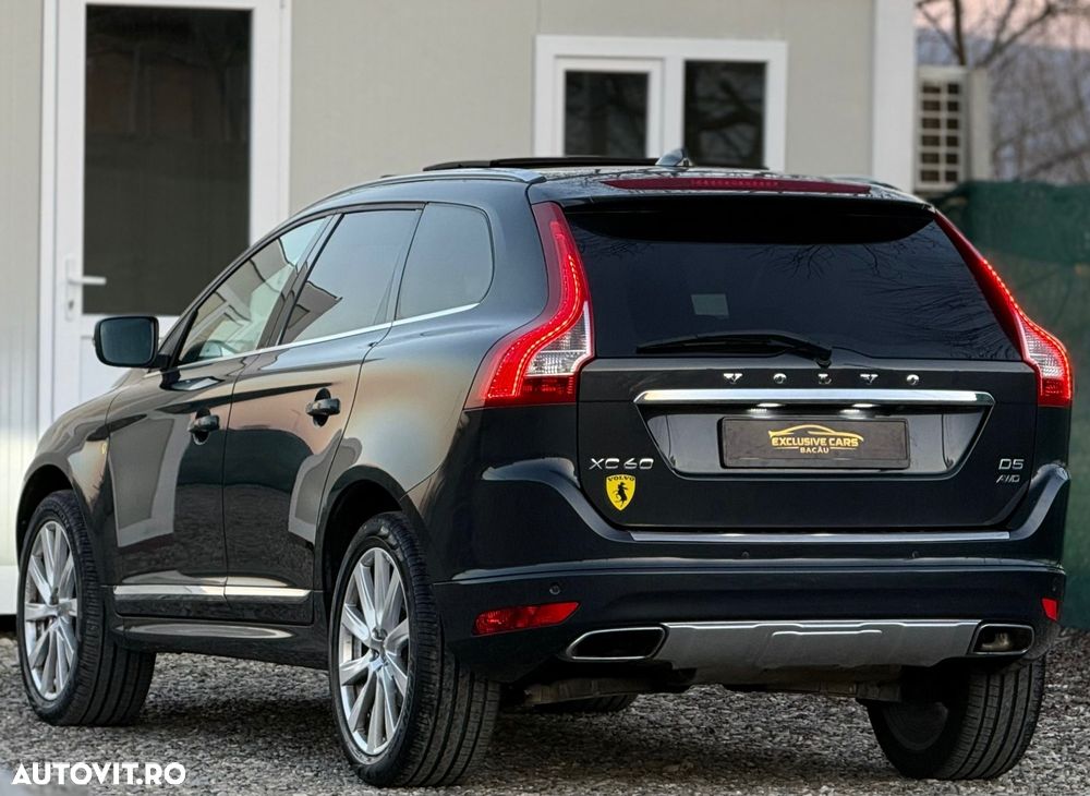 Volvo XC 60 D5 AWD Geartronic Summum - 4