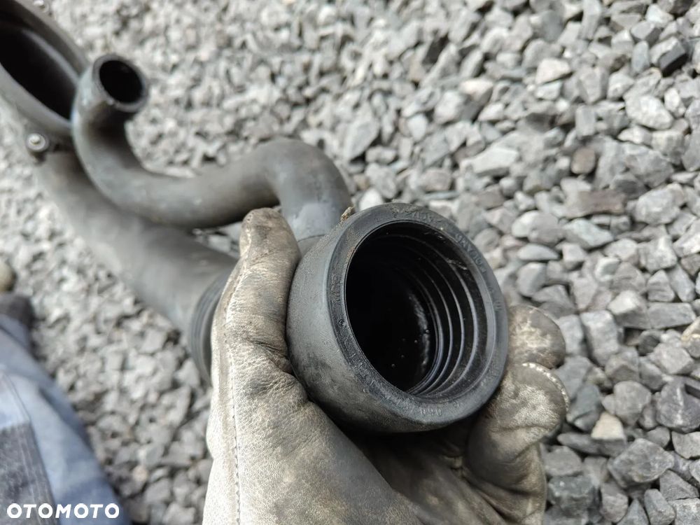BMW E60 E61 2.5d 3.0d Wlot Powietrza Kolano Dolot 7786013  7792090 - 5