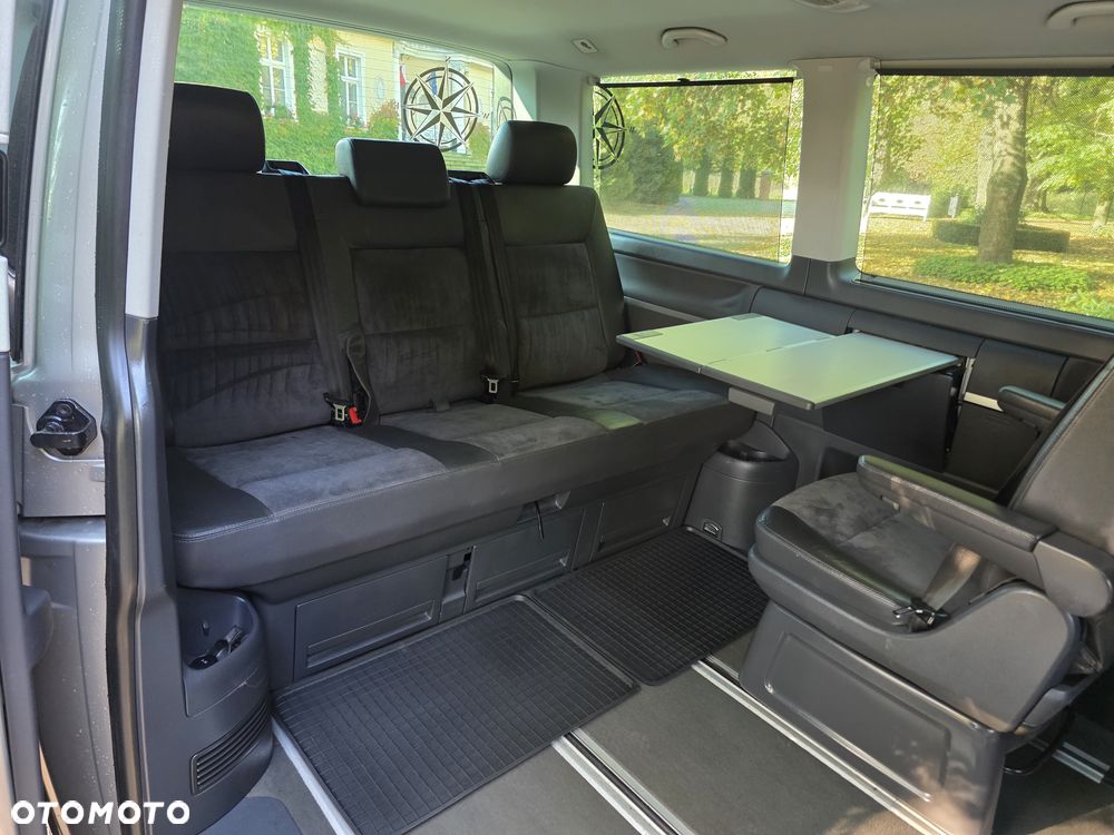 Volkswagen Multivan - 14
