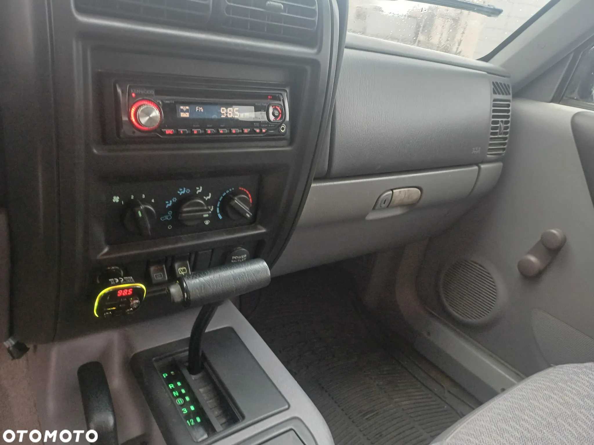 Jeep Cherokee 4.0 Limited - 31