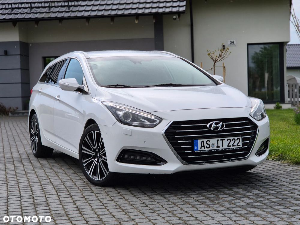 Hyundai i40 Kombi 1.7 CRDi DCT Premium - 2