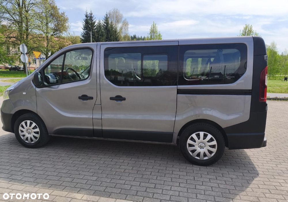 Renault Trafic Combi Life - 12