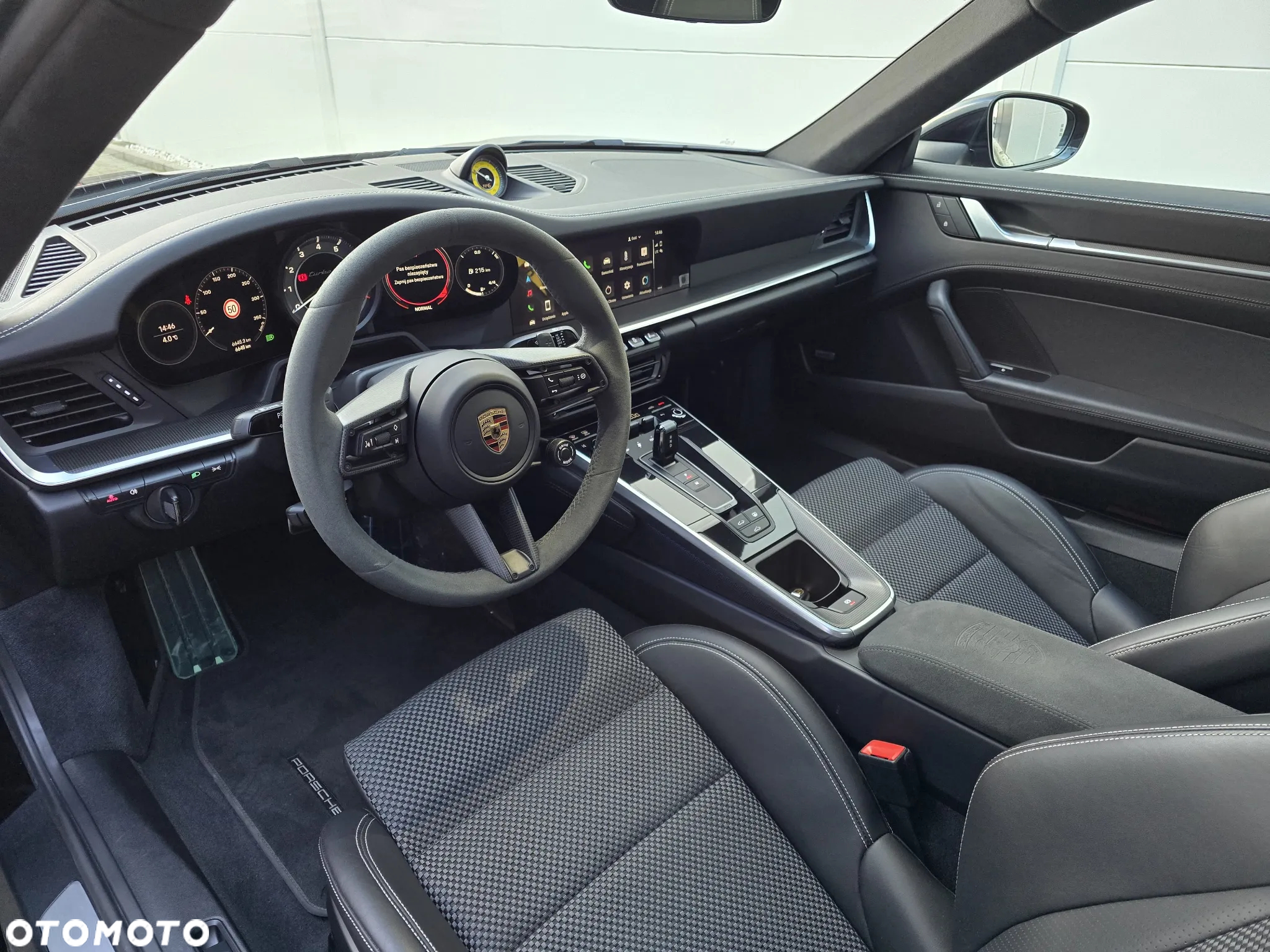 Porsche 911 Turbo S - 22