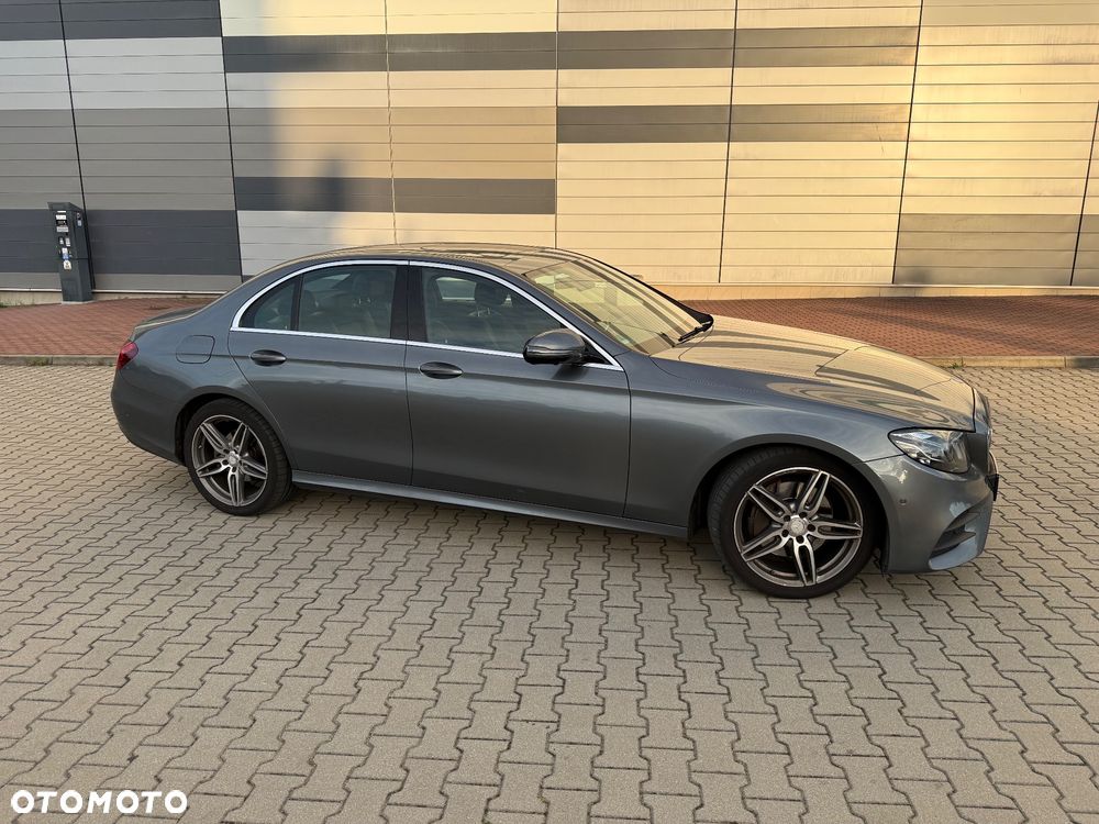 Mercedes-Benz Klasa E 220 d 9G-TRONIC - 2