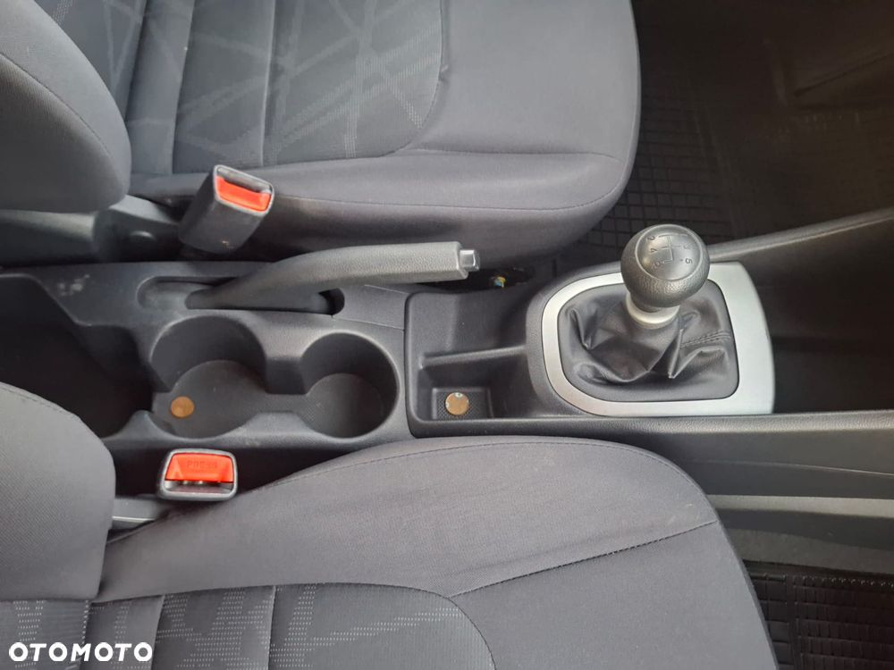 Kia Rio 1.2 ISG Dream Team Edition - 21