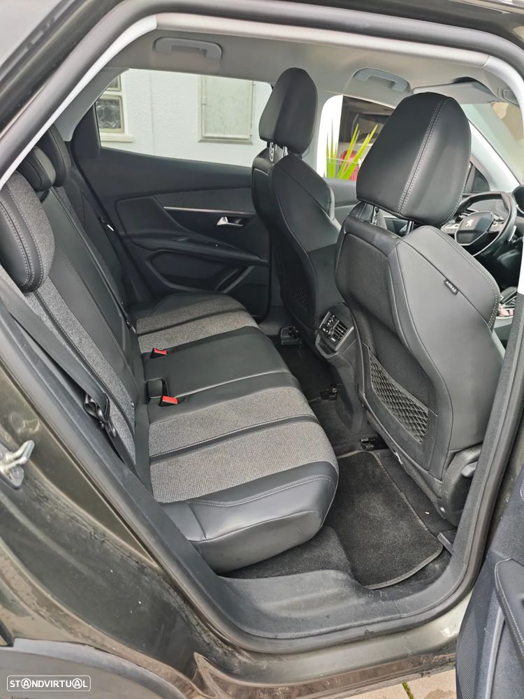 Peugeot 3008 BlueHDi 120 EAT6 Stop & Start Active - 8