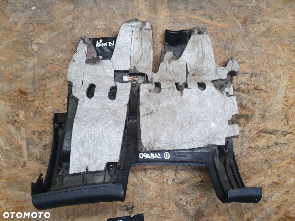 Schowek Kierowcy Pasazera Oslona pod Kierownice Europa Audi A4 B5 Lift - 17