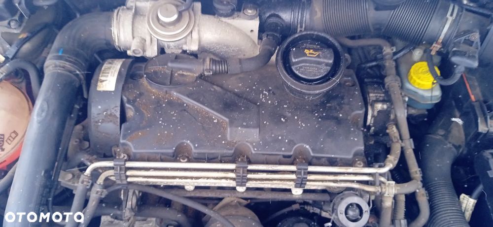 SKODA FABIA II 2 ROOMSTER 1,9TDI BSW silnik w aucie 135606km - 1