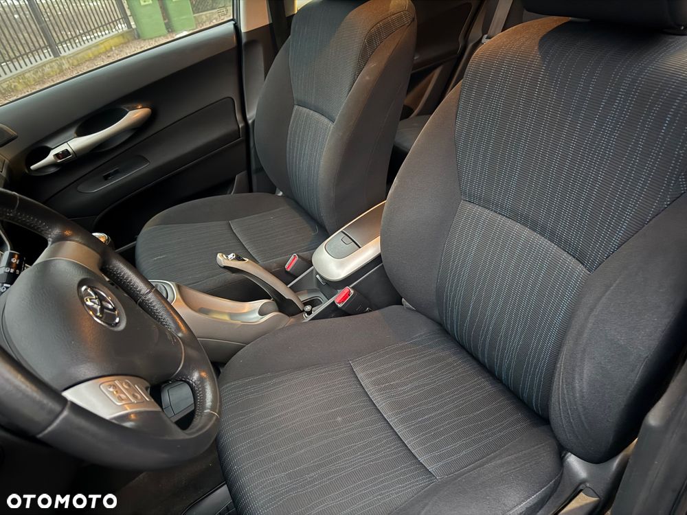 Toyota Auris 1.6 VVT-i Premium - 6