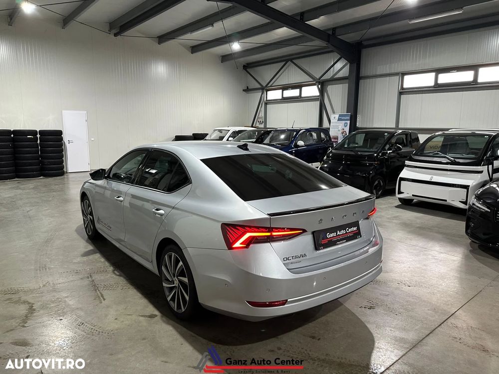 Skoda Octavia 2.0 TDI DSG Style - 30